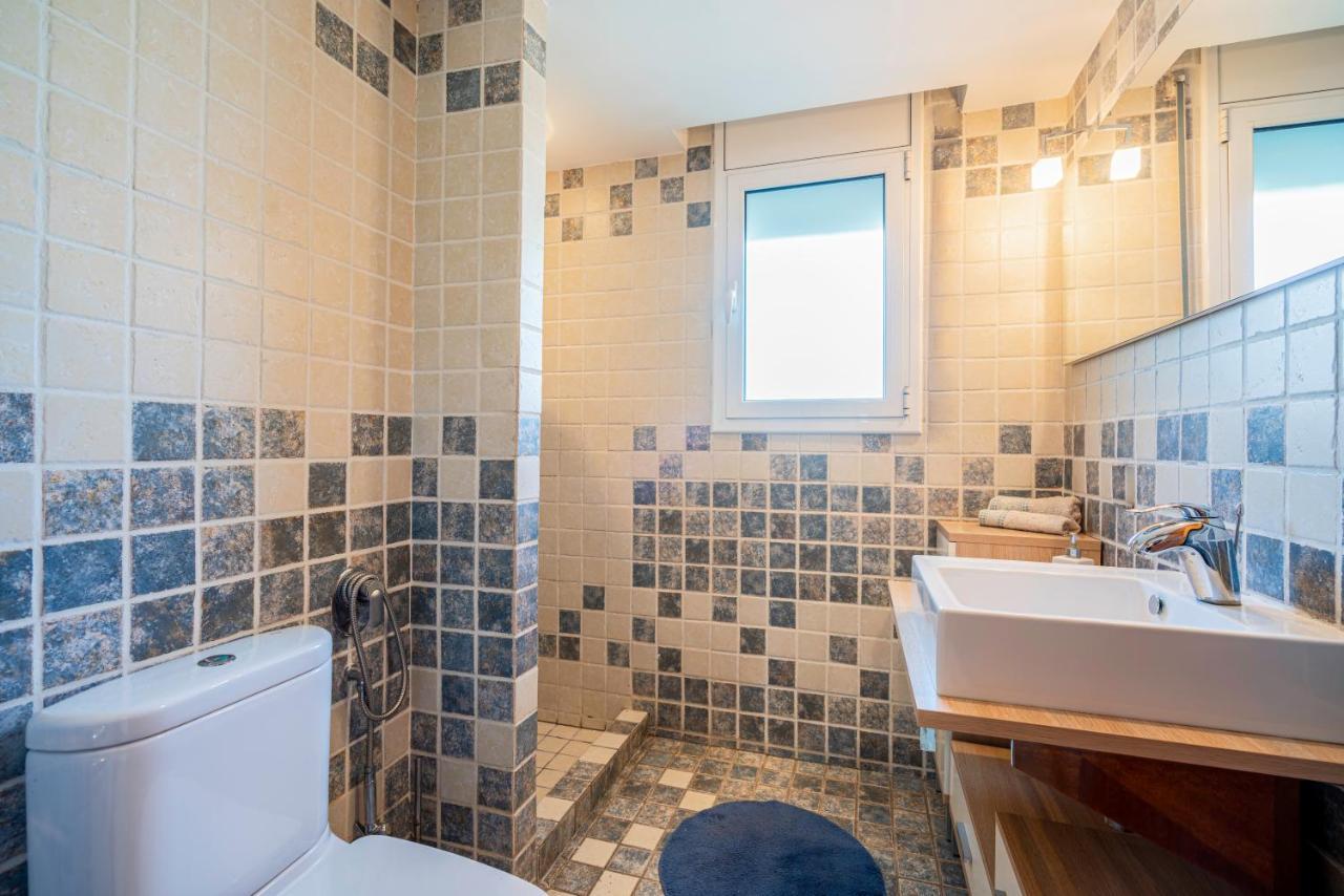 Вилла Casa Familiar Con Piscina Llica d'Amunt Экстерьер фото